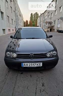 Хэтчбек Volkswagen Golf 2001 в Харькове