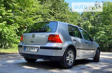 Хэтчбек Volkswagen Golf 2002 в Кельменцах