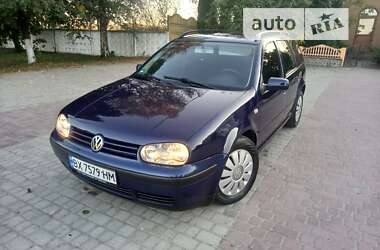 Универсал Volkswagen Golf 2002 в Теофиполе