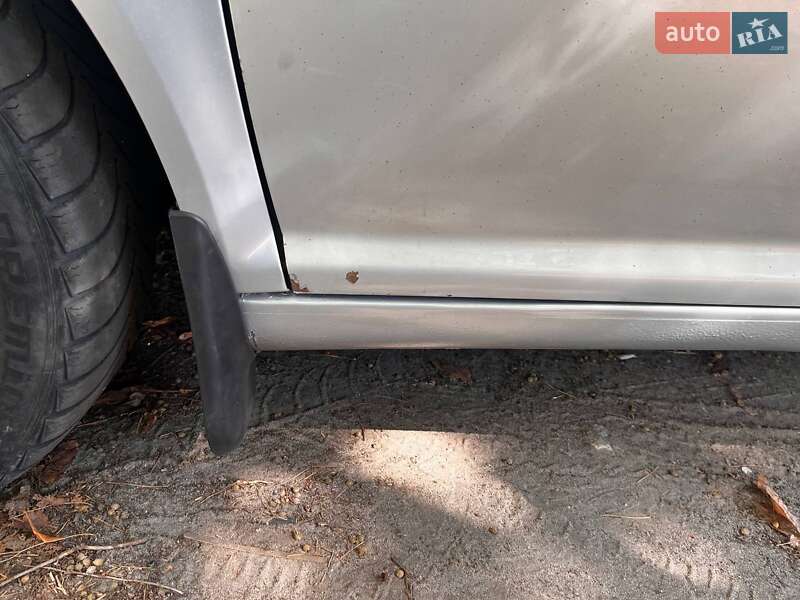 Хэтчбек Volkswagen Golf 2000 в Житомире