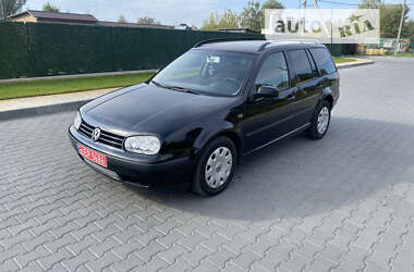 Универсал Volkswagen Golf 2002 в Луцке