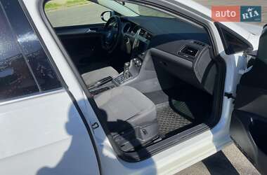Универсал Volkswagen Golf 2015 в 