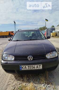 Универсал Volkswagen Golf 2001 в Киеве