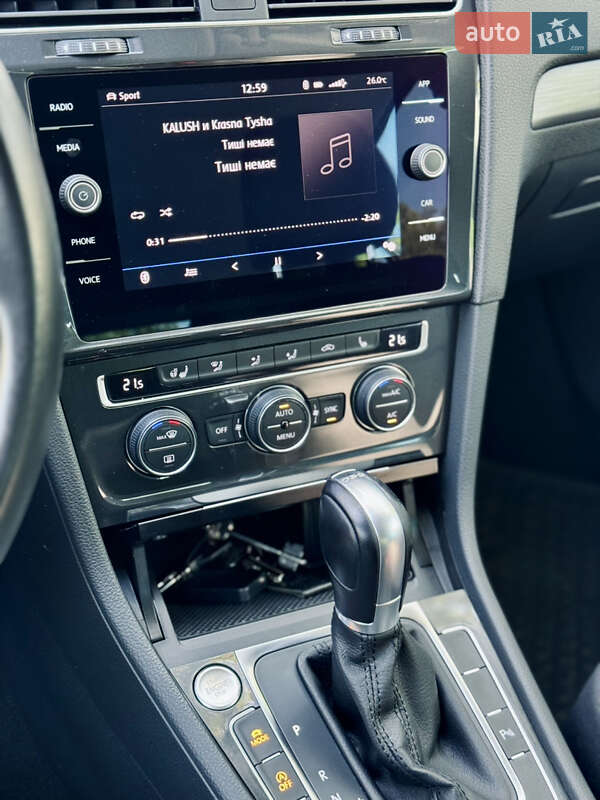 Хэтчбек Volkswagen Golf 2019 в Кропивницком