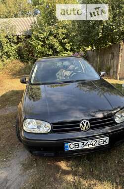 Хэтчбек Volkswagen Golf 2003 в Чернигове