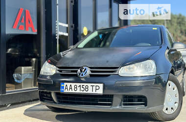 Хэтчбек Volkswagen Golf 2008 в Киеве