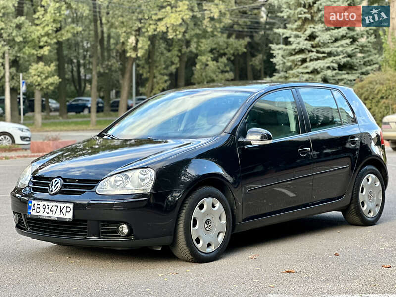 Хэтчбек Volkswagen Golf 2006 в Виннице