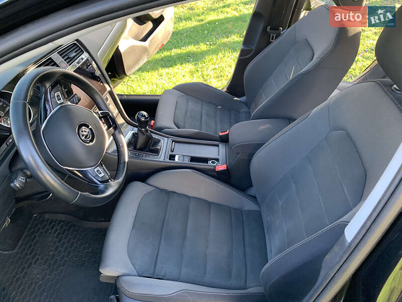 Універсал Volkswagen Golf 2019 в Коломиї