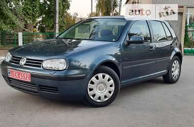 Хетчбек Volkswagen Golf 2001 в Черкасах