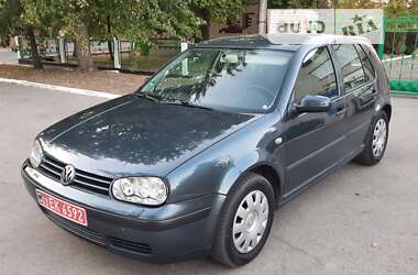 Хетчбек Volkswagen Golf 2001 в Черкасах