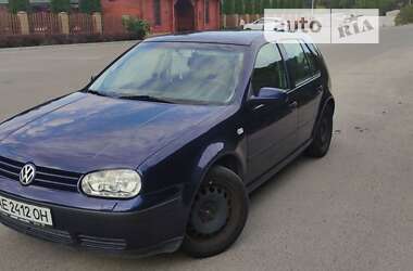 Хетчбек Volkswagen Golf 2000 в Дніпрі