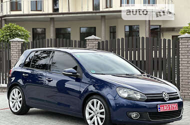 Хэтчбек Volkswagen Golf 2009 в Староконстантинове