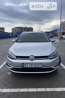 Універсал Volkswagen Golf 2019 в Калуші