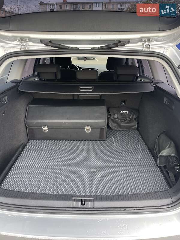 Универсал Volkswagen Golf 2019 в Калуше