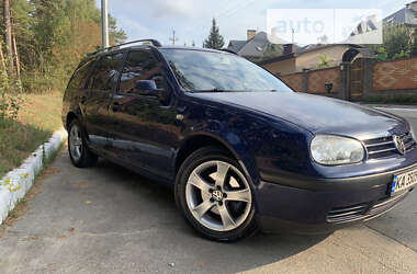 Універсал Volkswagen Golf 2003 в Києві