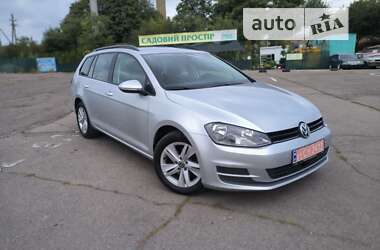 Универсал Volkswagen Golf 2016 в Ровно