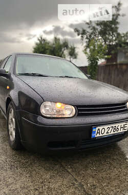 Хетчбек Volkswagen Golf 1998 в Мукачевому