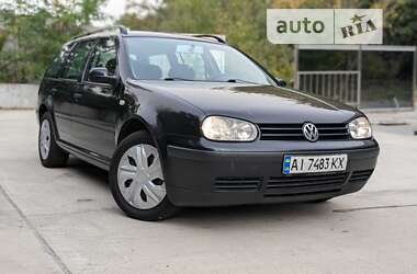 Универсал Volkswagen Golf 2000 в Киеве