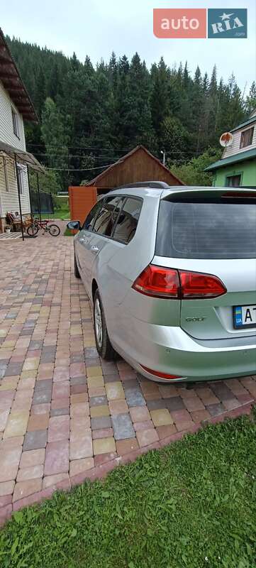 Универсал Volkswagen Golf 2014 в Яремче