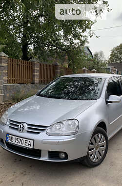 Хэтчбек Volkswagen Golf 2006 в Тыврове