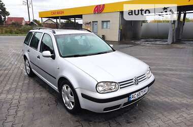 Универсал Volkswagen Golf 2001 в Луцке