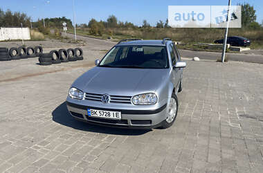 Універсал Volkswagen Golf 2001 в Малині