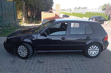 Хэтчбек Volkswagen Golf 2003 в Виннице