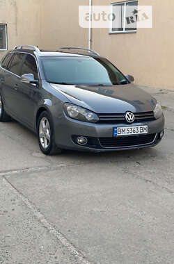 Універсал Volkswagen Golf 2011 в Глухові