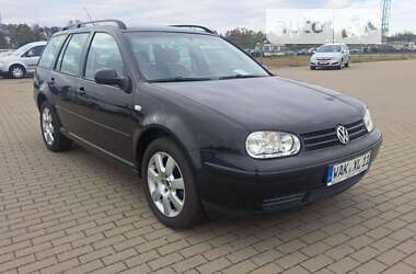 Універсал Volkswagen Golf 2003 в Дрогобичі