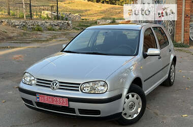 Хетчбек Volkswagen Golf 2000 в Полтаві