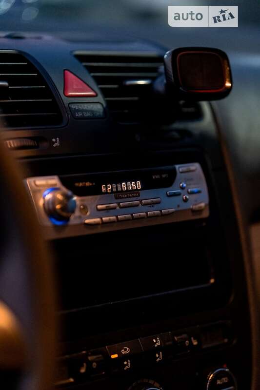 Хэтчбек Volkswagen Golf 2004 в Львове