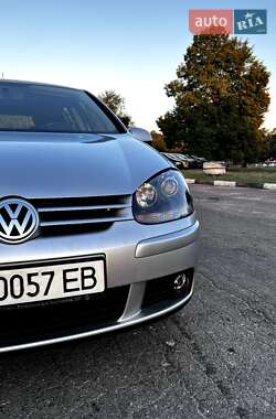 Хэтчбек Volkswagen Golf 2006 в Запорожье
