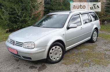 Универсал Volkswagen Golf 2004 в Надворной