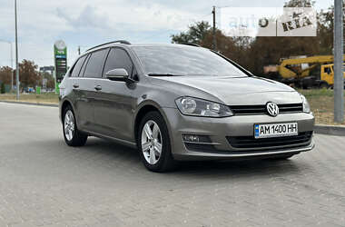 Универсал Volkswagen Golf 2014 в Житомире