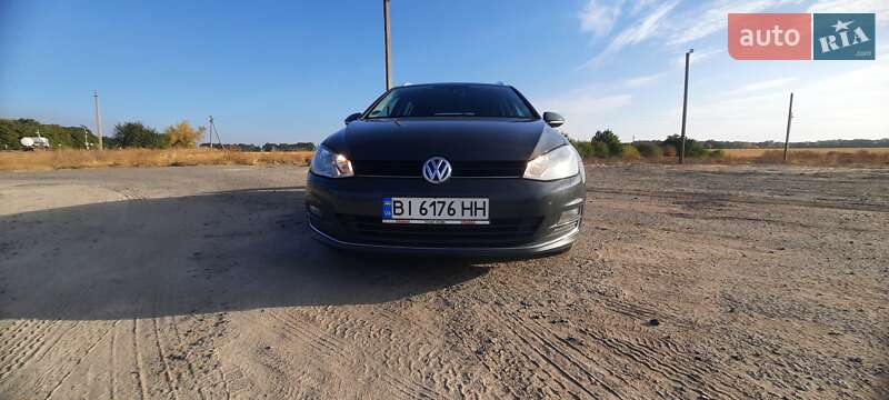 Універсал Volkswagen Golf 2016 в Полтаві