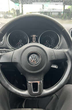 Универсал Volkswagen Golf 2013 в 