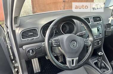 Хэтчбек Volkswagen Golf 2012 в Стрые