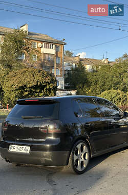 Хэтчбек Volkswagen Golf 2005 в Запорожье