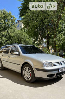 Универсал Volkswagen Golf 2000 в Здолбунове