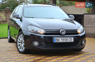 Универсал Volkswagen Golf 2011 в Сарнах