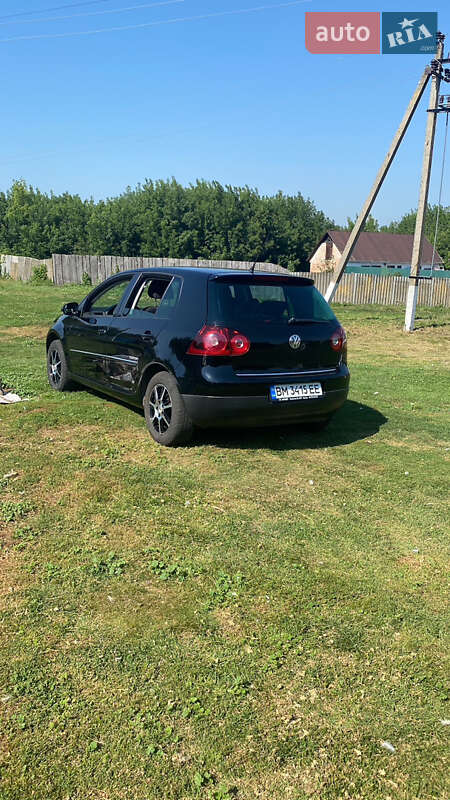 Хэтчбек Volkswagen Golf 2008 в Глухове