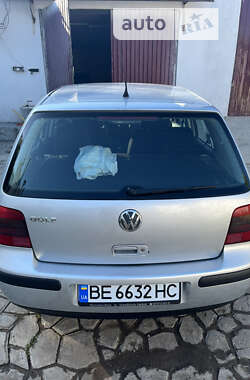 Хэтчбек Volkswagen Golf 2000 в Николаеве