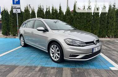 Універсал Volkswagen Golf 2017 в Луцьку