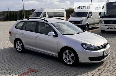 Универсал Volkswagen Golf 2012 в Староконстантинове