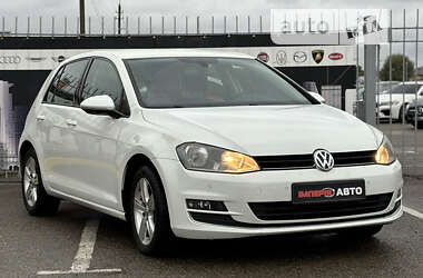 Хетчбек Volkswagen Golf 2013 в Києві