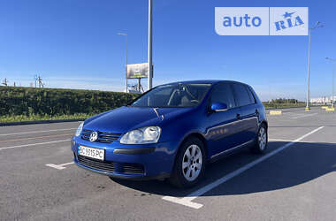 Хетчбек Volkswagen Golf 2004 в Миколаєві