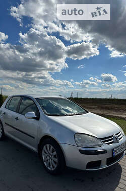 Хэтчбек Volkswagen Golf 2006 в Городке