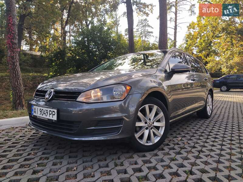 Универсал Volkswagen Golf 2015 в Буче