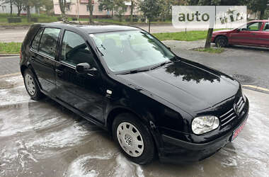 Хэтчбек Volkswagen Golf 2000 в Калуше