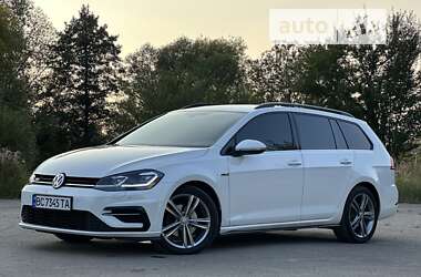 Універсал Volkswagen Golf 2019 в Дрогобичі